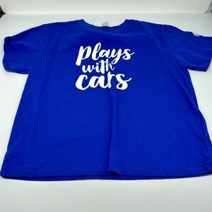 Kids Volkswagen tee “plays with cars” - Size 5/6